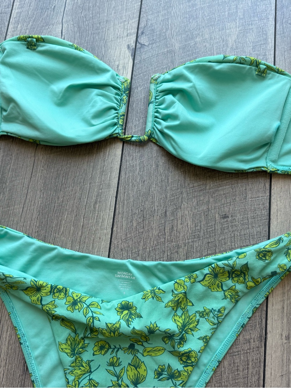 Monday swimwear bikini set - Picture 4 of 8